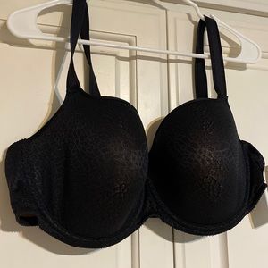 Black textured bra